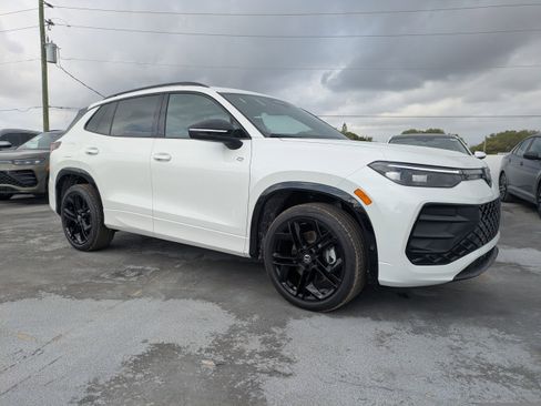 New 2026 Volkswagen Tiguan SE R-Line AWD/4WD image 2