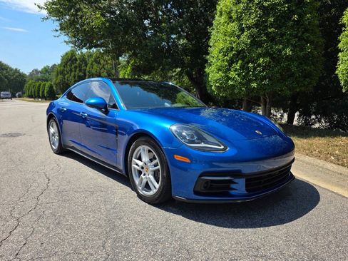 Used 2018 Porsche Panamera 4 AWD/4WD image 7