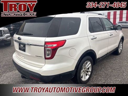 Used 2013 Ford Explorer XLT image 11