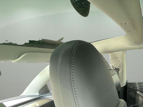 Used 2023 Tesla Model 3 Standard Range RWD image 23