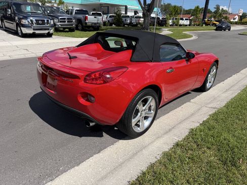 Used 2008 Pontiac Solstice Convertible w/ Preferred Package RWD image 5