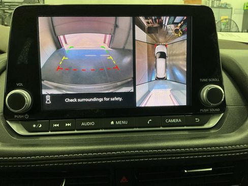 Used 2021 Nissan Rogue SV AWD/4WD image 20