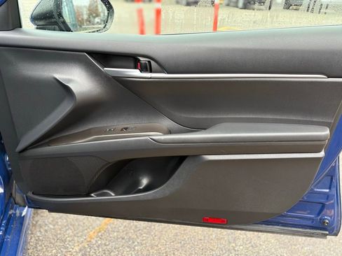 Used 2024 Toyota Camry SE image 20