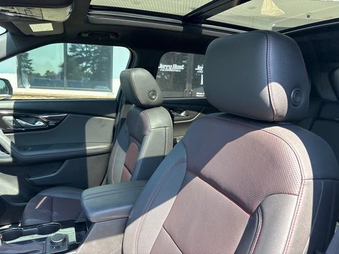 Used 2023 Chevrolet Blazer RS w/ Driver Confidence II Package FWD image 3