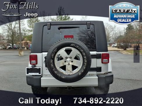 Used 2008 Jeep Wrangler Sahara w/ Dual Top Group AWD/4WD image 7