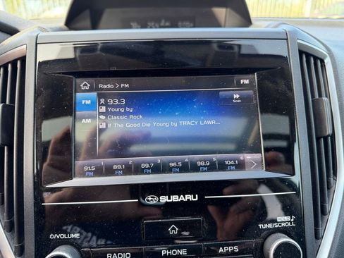 Used 2018 Subaru Crosstrek 2.0i Premium image 10