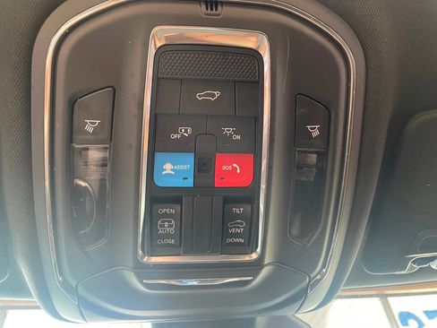 Used 2023 Jeep Grand Cherokee Altitude AWD/4WD image 42