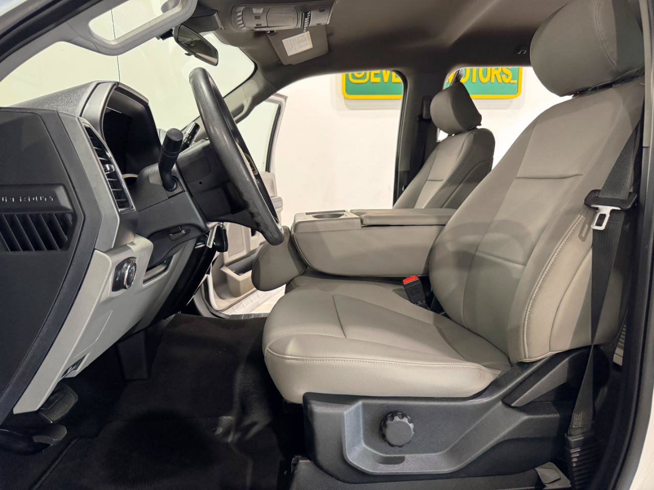 Used 2020 Ford F450 XLT AWD/4WD image 13