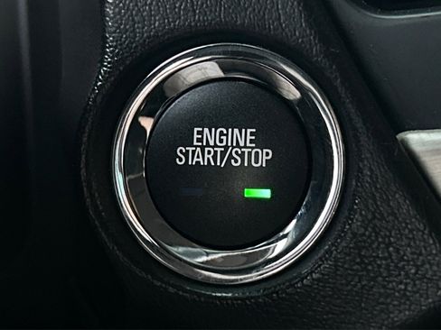 Used 2020 GMC Yukon XL Denali image 39