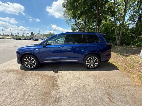 Certified 2024 Cadillac XT6 Sport w/ Technology Package AWD/4WD image 11