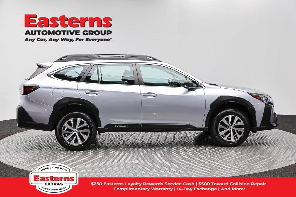 Used 2024 Subaru Outback AWD/4WD image 5