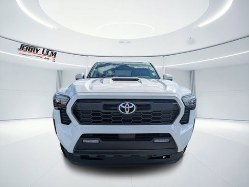 Used 2024 Toyota Tacoma TRD Sport image 7
