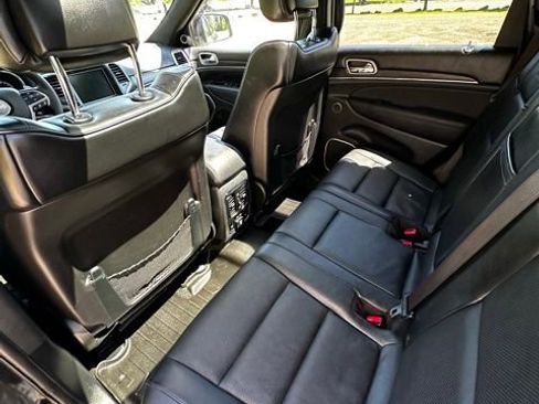 Used 2016 Jeep Grand Cherokee Summit w/ Platinum Series Group AWD/4WD image 17