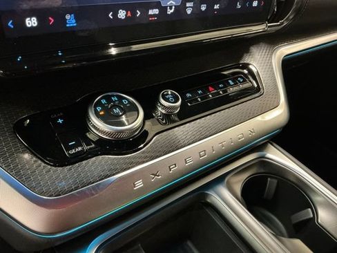 New 2026 Ford Expedition Max Platinum w/ Stealth Performance Package AWD/4WD image 22