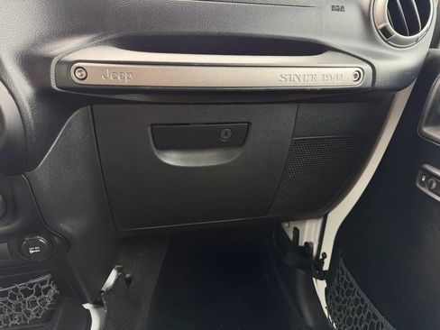 Used 2012 Jeep Wrangler Sport AWD/4WD image 19