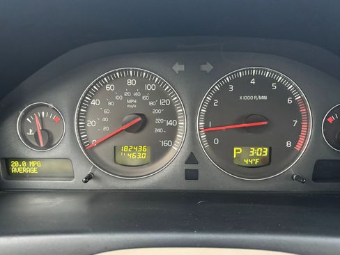 Used 2007 Volvo V70 2.4 image 12