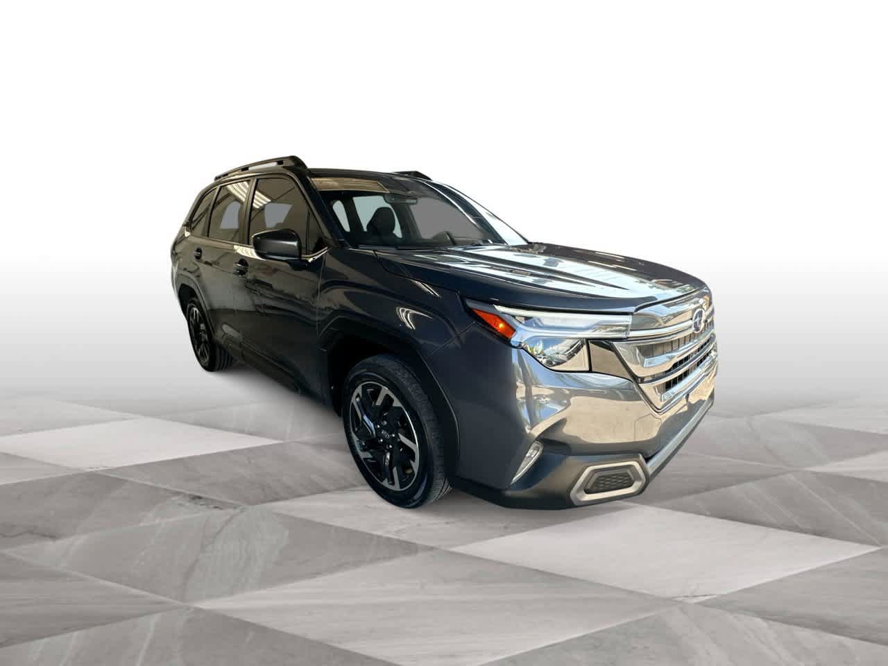 Used 2025 Subaru Forester Limited AWD/4WD image 2