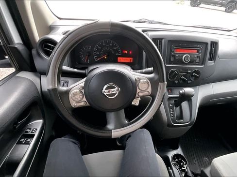 Used 2014 Nissan NV200 SV w/ Exterior Appearance Package FWD image 6