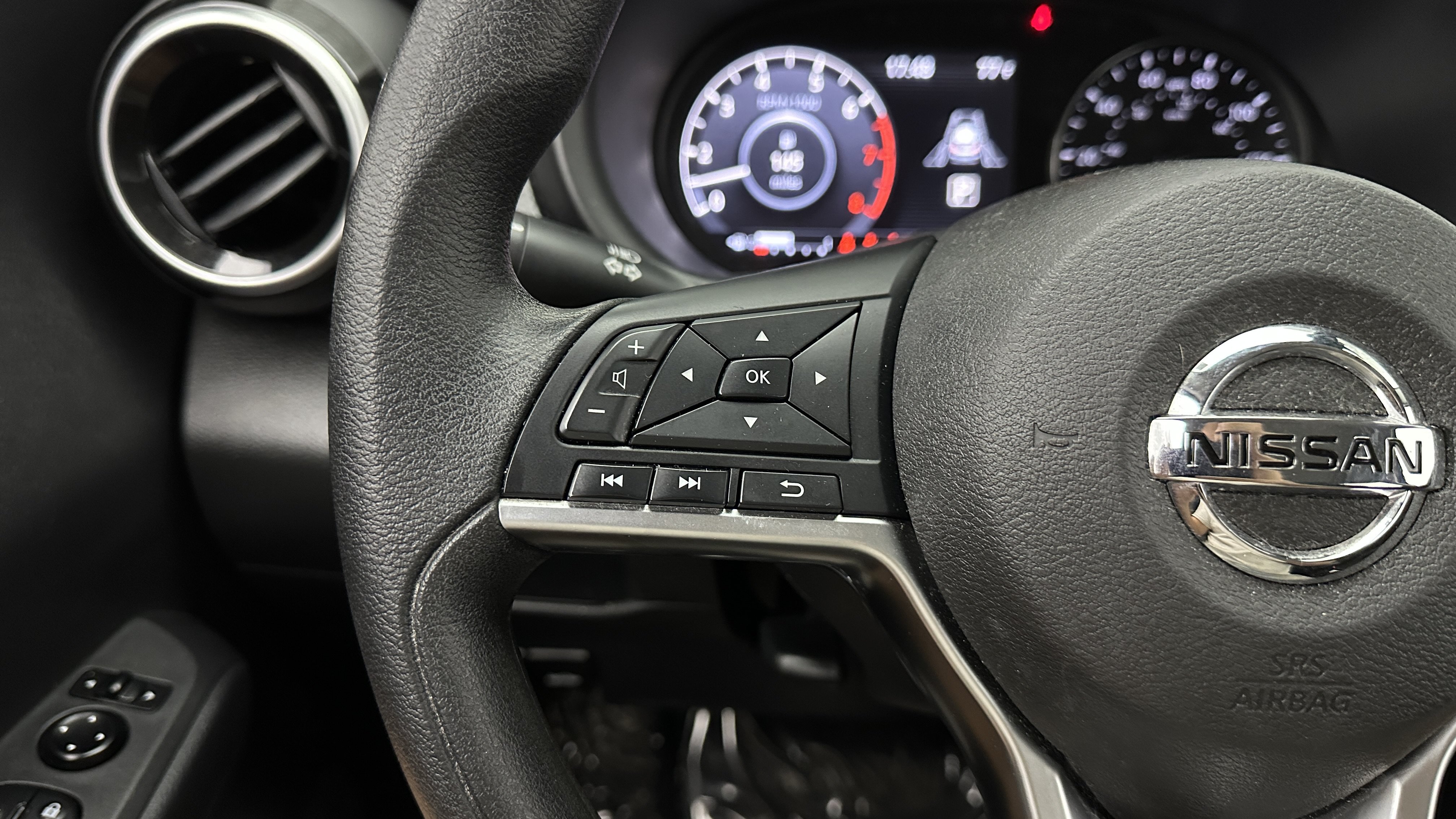 Used 2021 Nissan Kicks SV FWD image 21