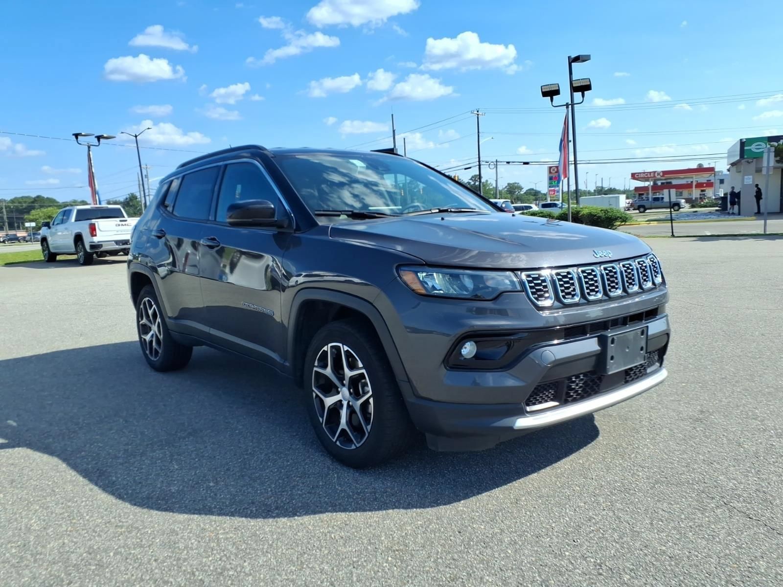 Used 2024 Jeep Compass Limited AWD/4WD image 7
