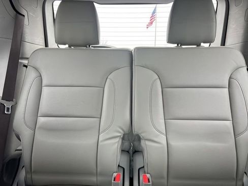 Used 2018 GMC Acadia SLT image 36