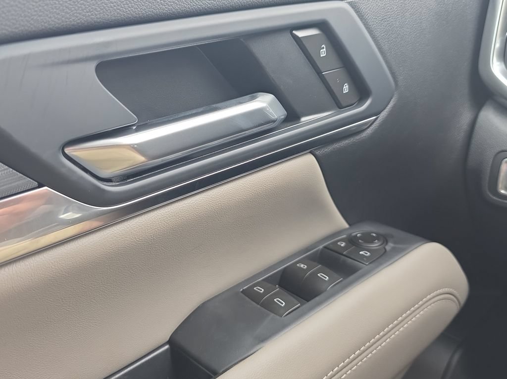 New 2026 GMC Terrain Elevation FWD image 11