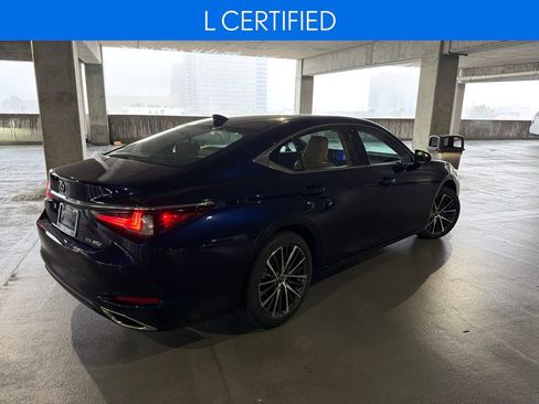 Certified 2025 Lexus ES 350 w/ Premium Package FWD image 2