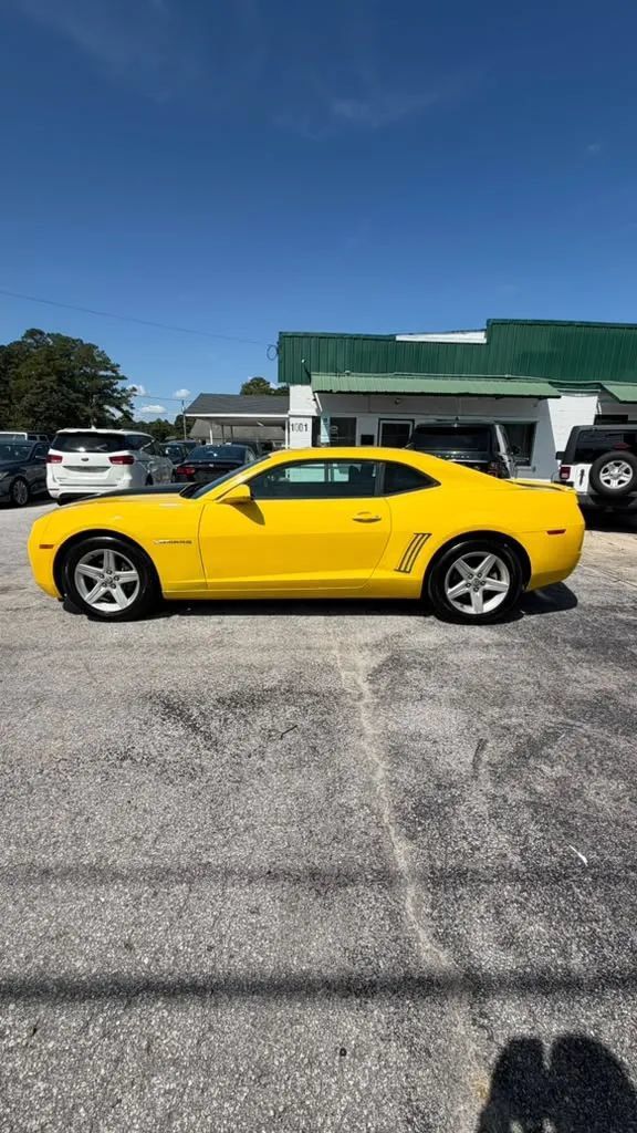 Used 2011 Chevrolet Camaro LT w/ Black Stripe Package RWD image 8