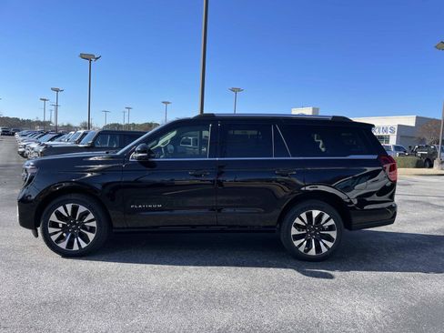 New 2025 Ford Expedition Platinum w/ Driver's Package image 5