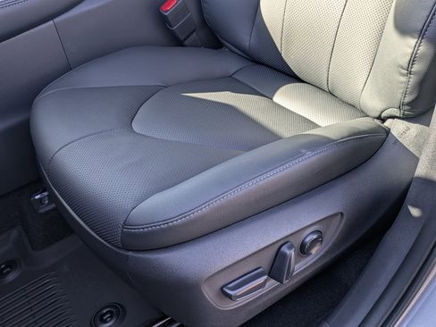 New 2026 Toyota Grand Highlander AWD image 4