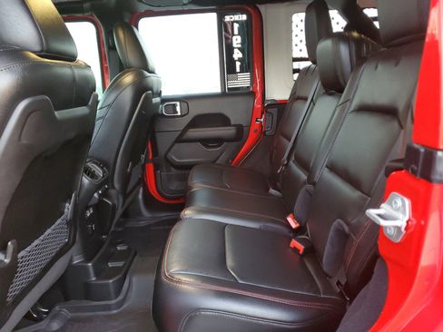 Certified 2022 Jeep Wrangler Unlimited Rubicon w/ LED Lighting Group image 8