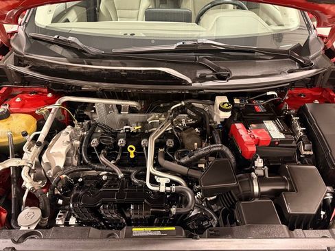 Used 2021 Nissan Rogue SL w/ Premium Package image 11