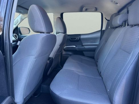 Certified 2021 Toyota Tacoma SR5 image 6