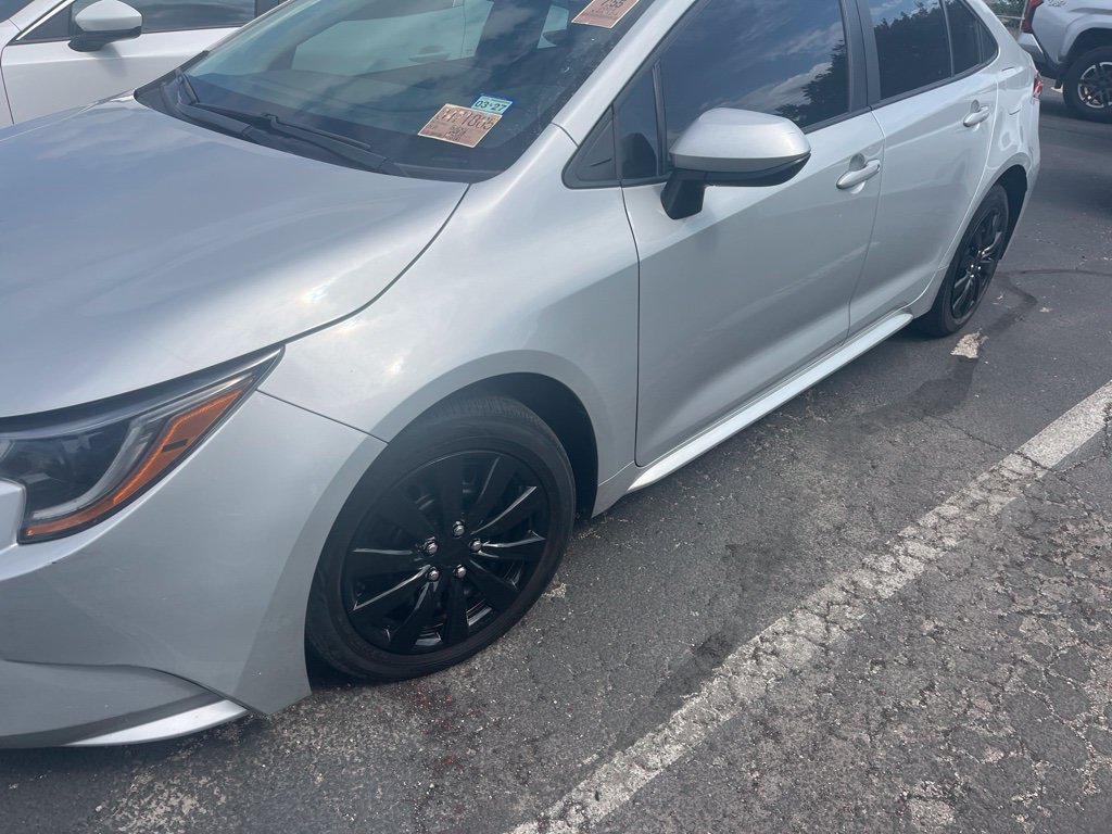 Used 2024 Toyota Corolla LE FWD image 32