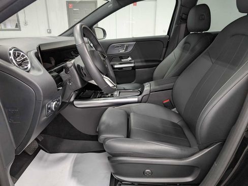 Certified 2025 Mercedes-Benz GLA 250 4MATIC image 4