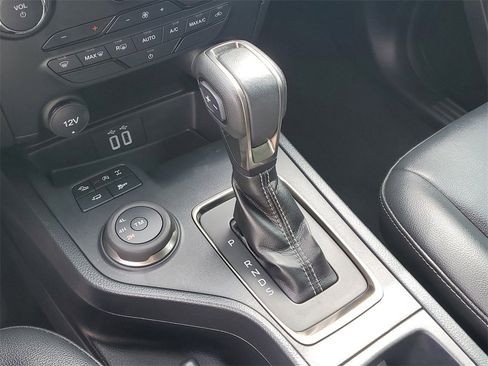 Used 2022 Ford Ranger XLT w/ Tremor Off-Road Package image 35