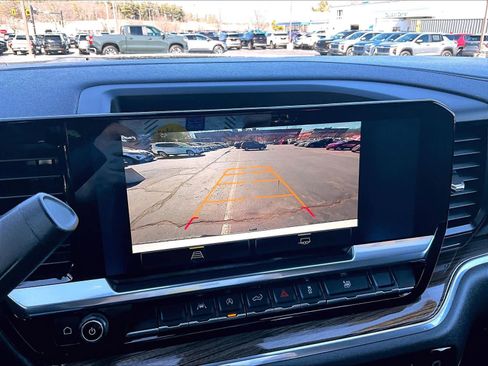 Used 2023 Chevrolet Silverado 1500 LT image 18