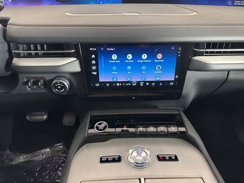 New 2025 Lincoln Navigator Reserve w/ Jet Appearance Package image 11