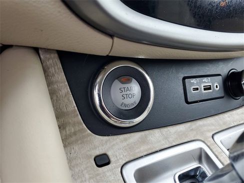 Used 2024 Nissan Murano SL image 25