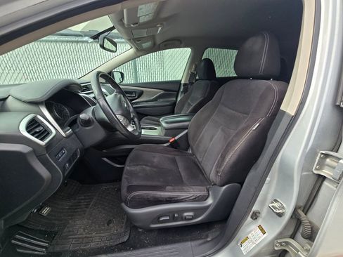 Used 2018 Nissan Murano SV image 9