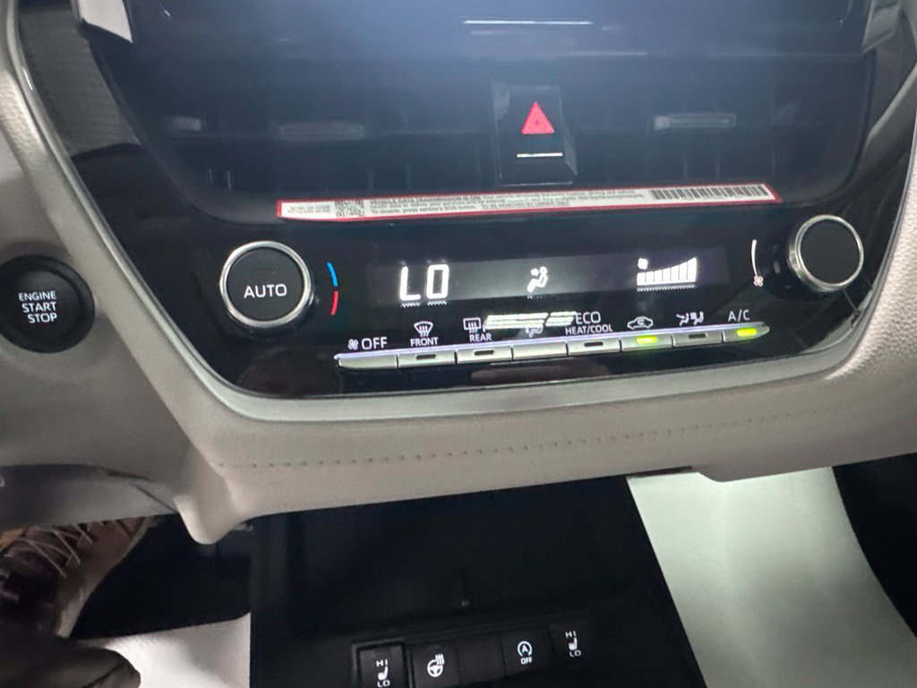 New 2026 Toyota Corolla Cross LE w/ Moonroof Package AWD/4WD image 19