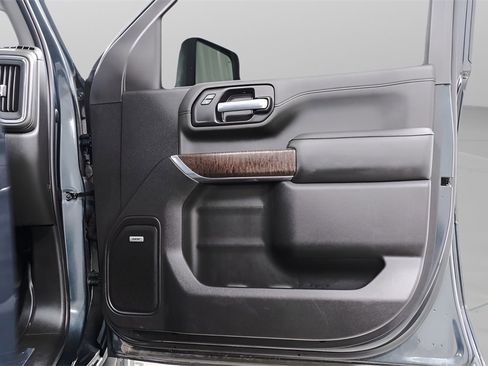 Used 2022 GMC Sierra 3500 Denali w/ Denali Ultimate Package image 35