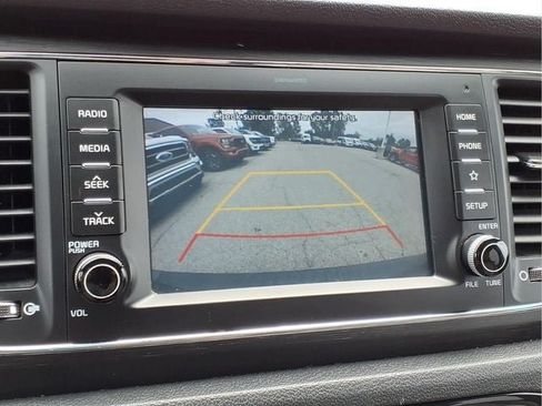 Used 2020 Kia Sedona EX FWD image 25