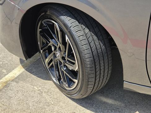 New 2027 Nissan Sentra SR w/ Floor Mat Package FWD image 9