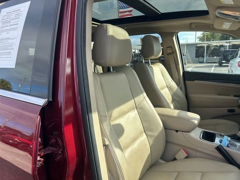 Certified 2022 Jeep Grand Cherokee Limited image 23