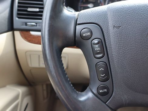 Used 2009 Hyundai Santa Fe Limited AWD/4WD image 15