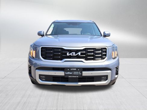 Used 2024 Kia Telluride SX Prestige w/ Towing Package AWD/4WD image 3