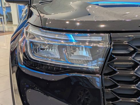 New 2026 Ford Explorer ST w/ Sun And Sound Package image 9