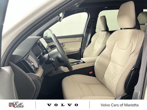New 2025 Volvo XC90 B5 Core w/ Climate Package image 13