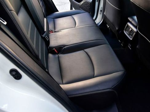 Certified 2021 Toyota RAV4 XLE Premium AWD/4WD image 15
